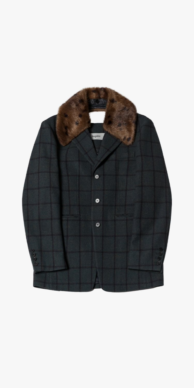 Back cut-out check jacket